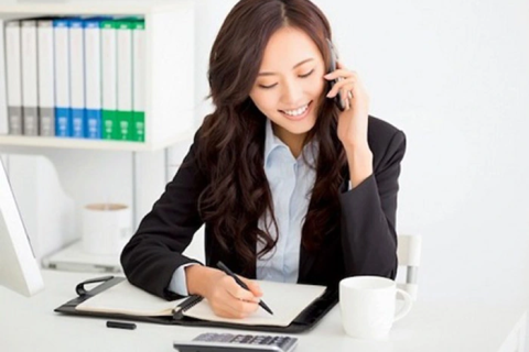 Tư Vấn Khách Hàng Qua Điện Thoại - Thế Giới Bánh 