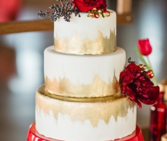 Bánh kem cưới ba tầng số 8