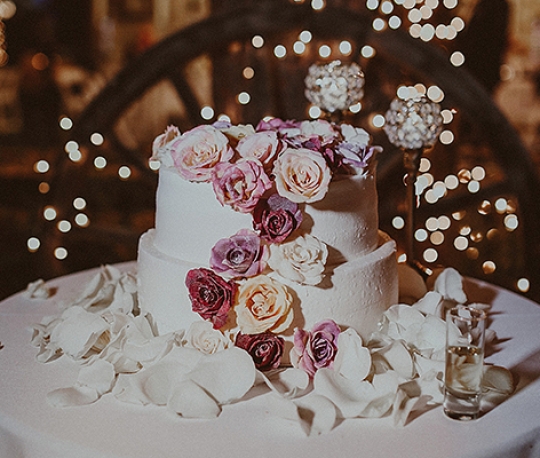 Bánh kem cưới hai tầng số 2