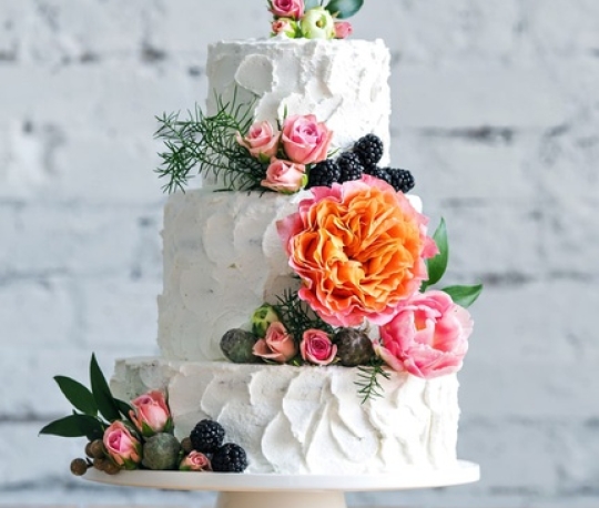 Bánh kem cưới ba tầng số 2