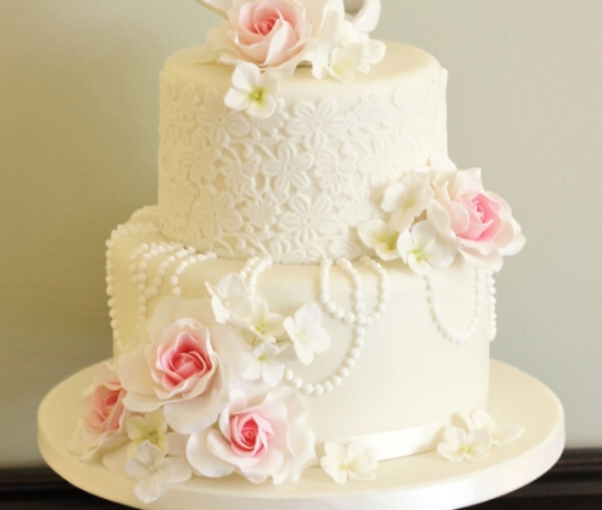 Bánh kem cưới hai tầng số 6