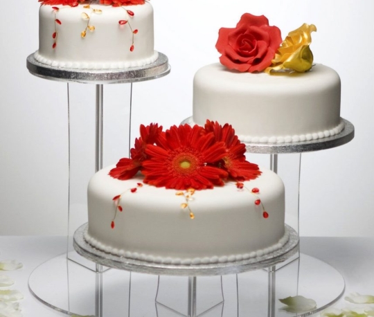 Bánh kem cưới ba tầng số 4