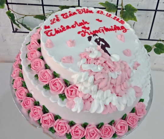 Bánh kem cưới hai tầng số 1
