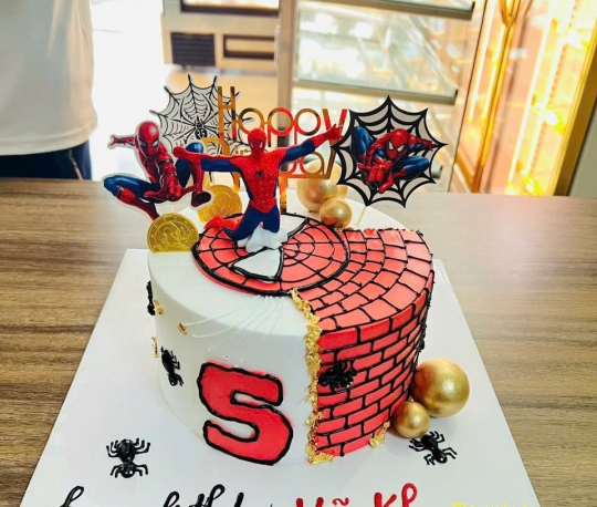 Bánh Người Nhện