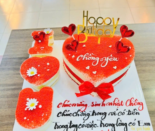 Bánh Trái Tim Đỏ