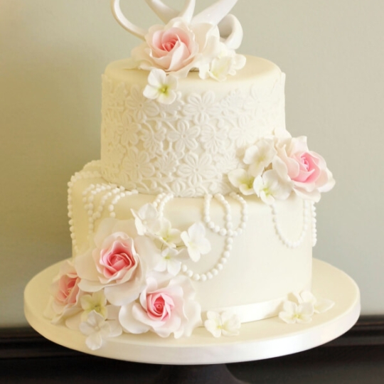 Bánh kem cưới hai tầng số 6