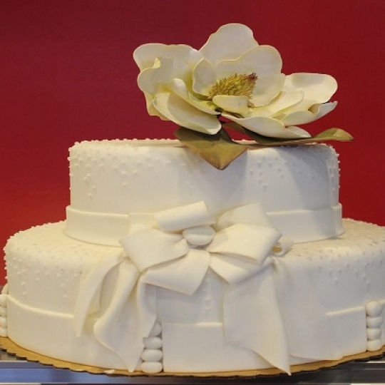 Bánh kem cưới hai tầng số 8