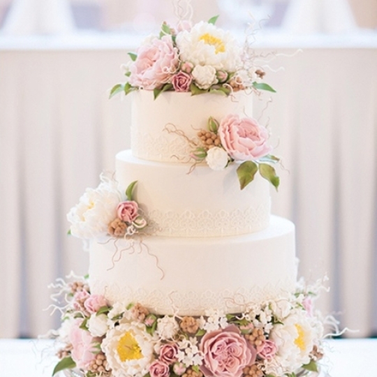 Bánh kem cưới ba tầng số 3