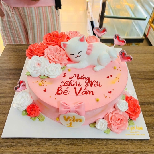 Bánh Chú Mèo Hoa Hòng