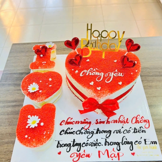 Bánh Trái Tim Đỏ